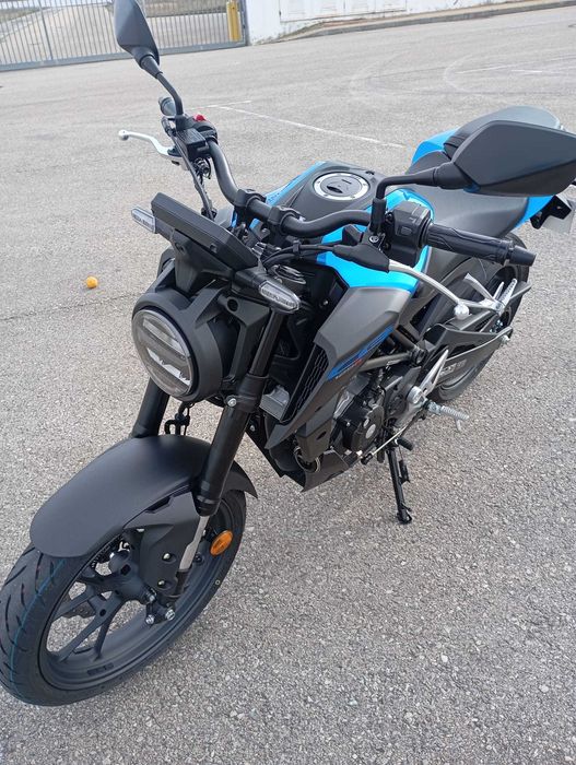 Honda CB 125 r nova