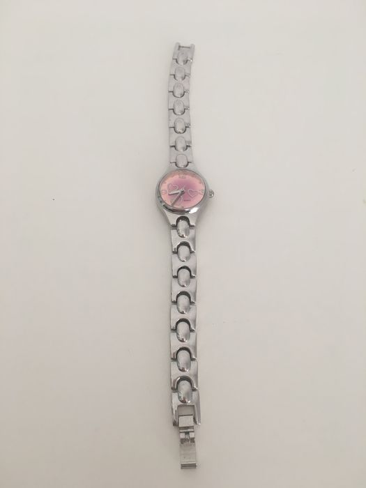 Relógio cor de rosa e prata