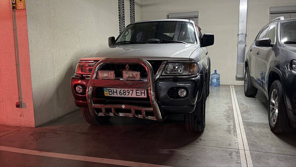 Продам Паджеро Спорт 3.0 бенз 163т пробег!