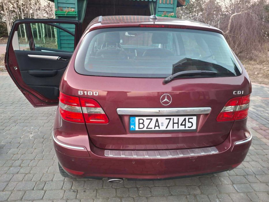 Sprzedam Mercedesa B klase 180