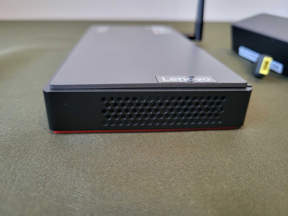 Мини ПК Lenovo ThinkCentre M75n Nano Ryzen 3 Pro 8/128Gb m.2 Wi-Fi