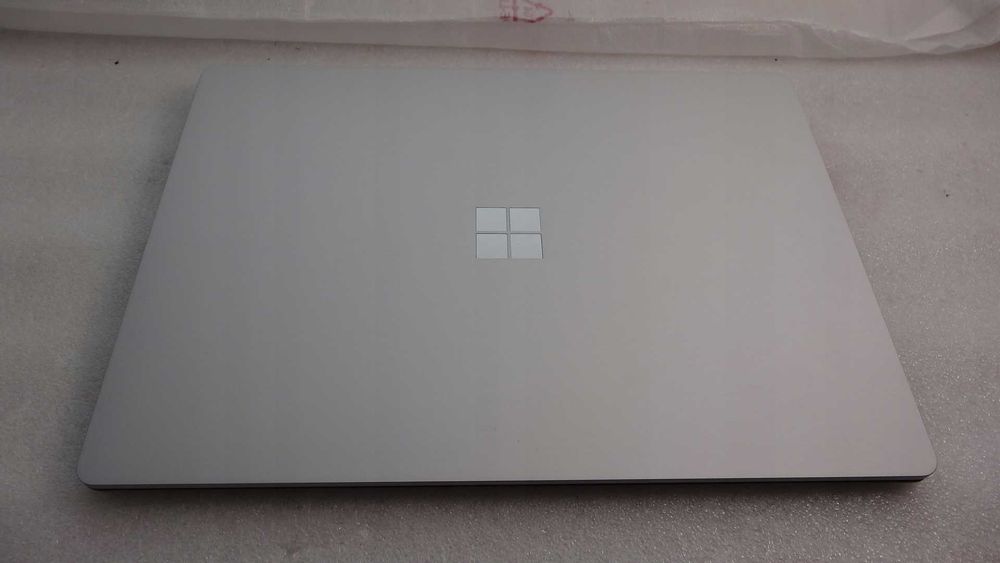 Laptop Microsoft Surface 1769 13,5 i5 8GB 256GB Windows 11 NEW