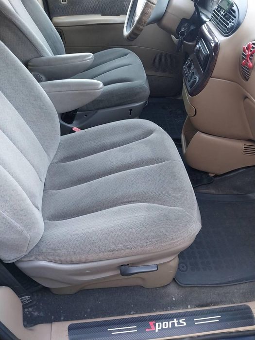 Dodge Caravan 1999