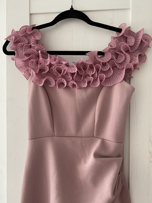 Różowa sukienka maxi Boohoo M 38 falbanka hiszpanka wesele