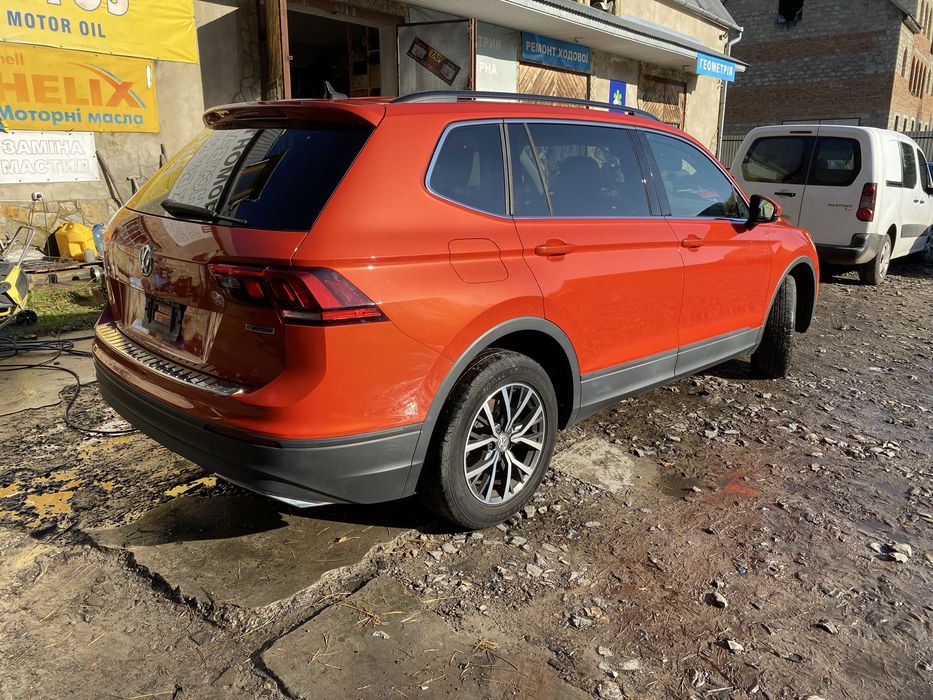 Розборка vw tiguan 2 USA розбірка тігуан 2 деталі шрот тигуан США