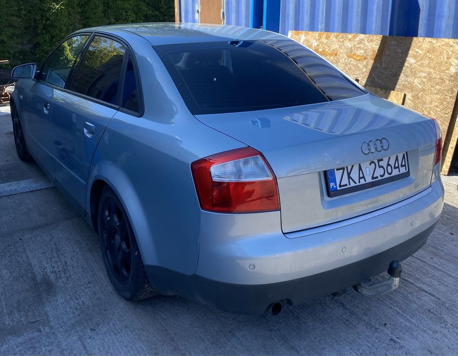 Maska derzak drzwi lampa blotnik zwronica silnik audi a4 b6 2.0 ALT