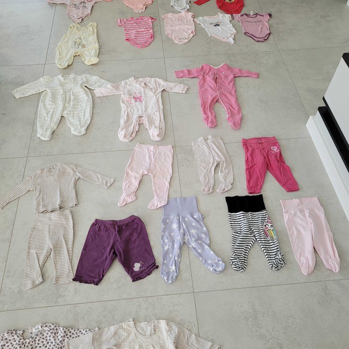 Ubranka dziecięce dla dziewczynki - rozmiar 56-58