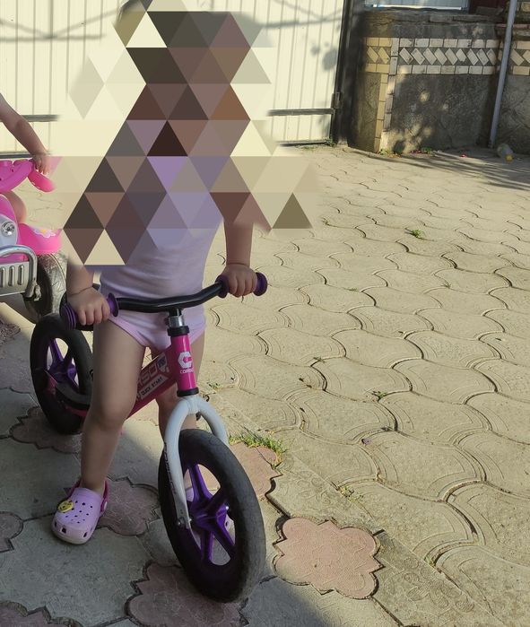 Біговелик для дівчинки