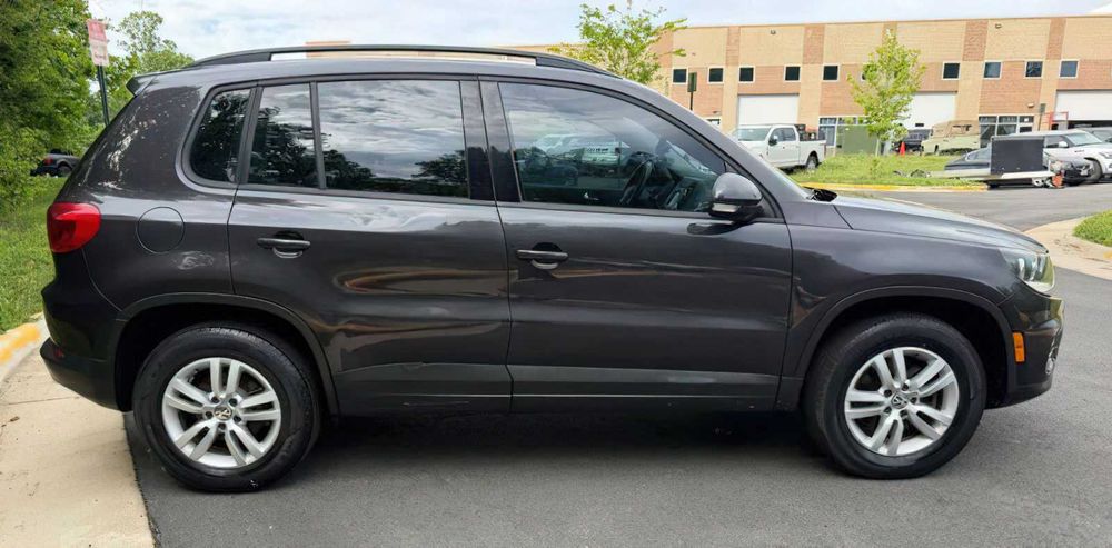 Volkswagen Tiguan      2016