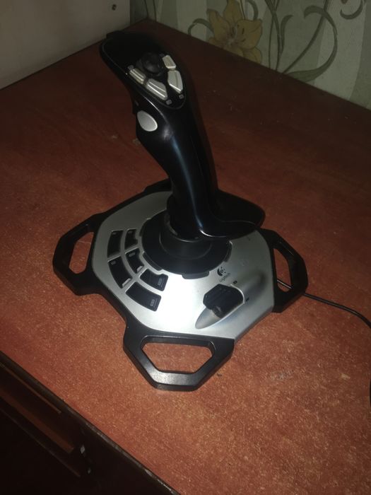 Продам геймпад EXTREME 3D PRO