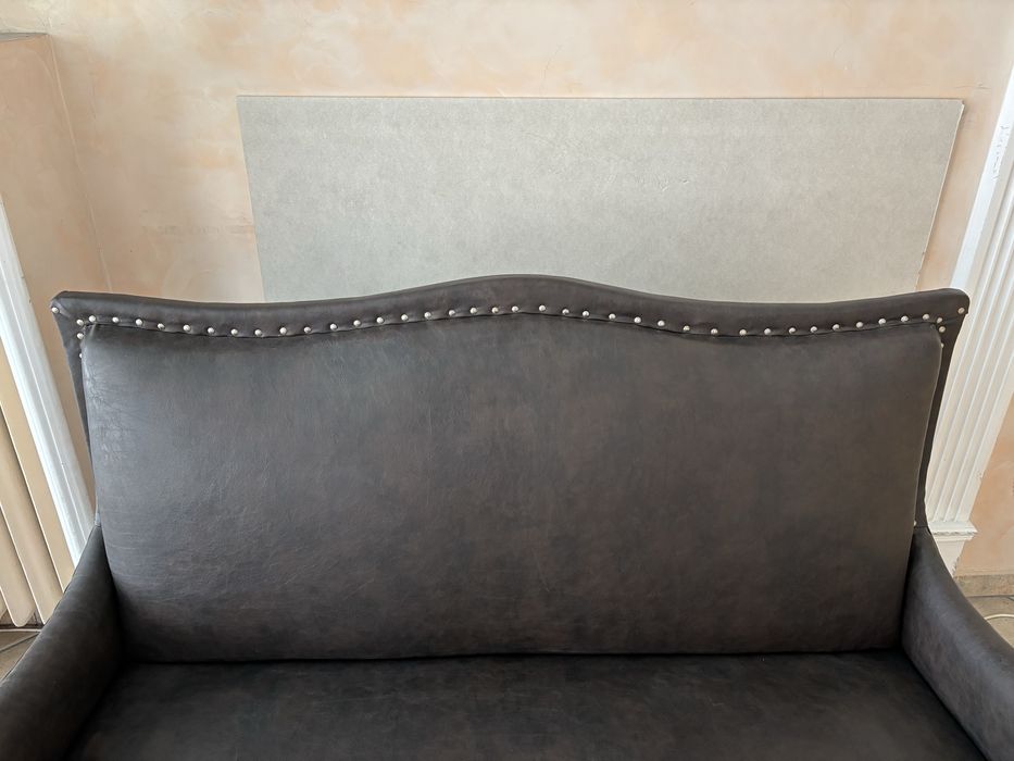Skórzana kanapa do poczekalni sofa antyk