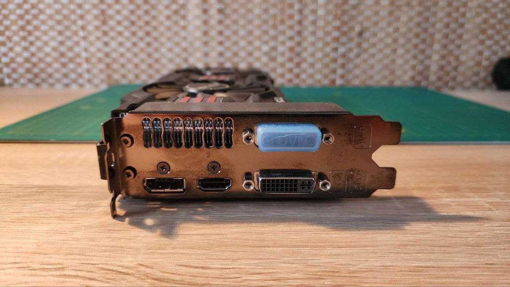 відеокарата ASUS GeForce GTX 660 DC II GDDR5