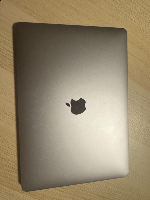 Macbook pro 13” 2020 m1 / 8gb ram / 256gb ssd / TRADE-IN