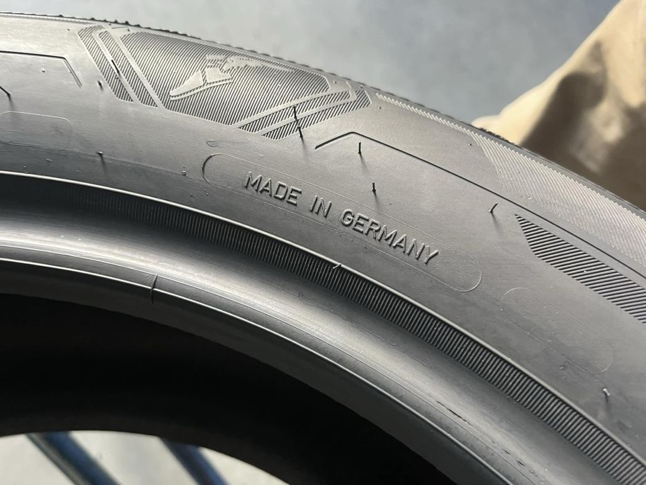 245/50/19 R19 Goodyear Ultra Grip Perfomance 3 4шт зима