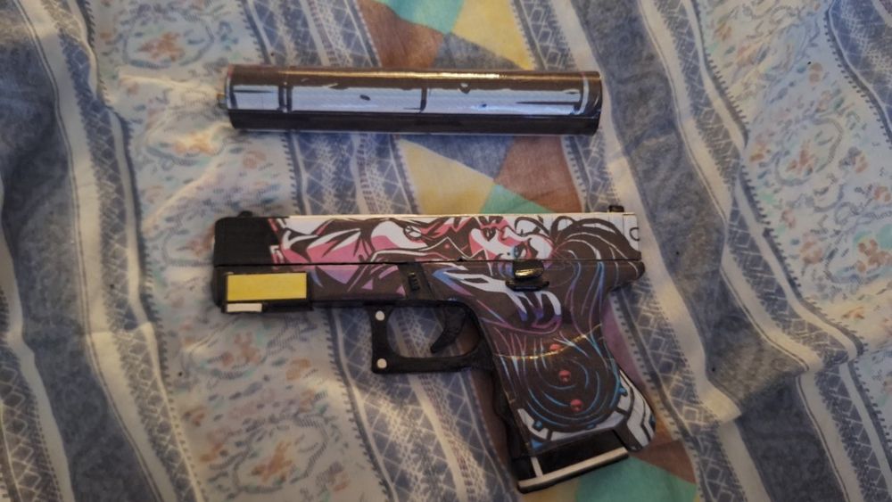 Kartonowy Model pistoletu Glock-18 CS2/CS:GO
