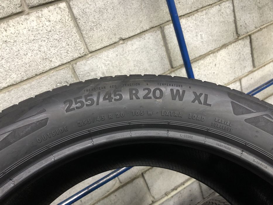 Різноширокі літні шини 235/50 R20 i 255/45 R20 CONTINENTAL