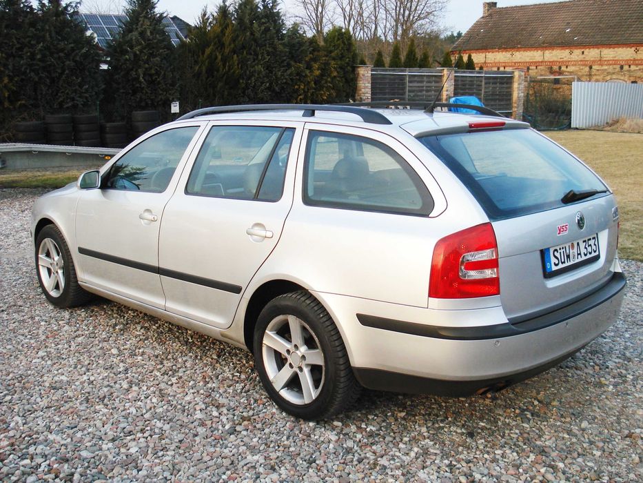 Skoda Octavia Kombi 2.0 FSI 150 KM Niski przebieg - Bogato wyposażona