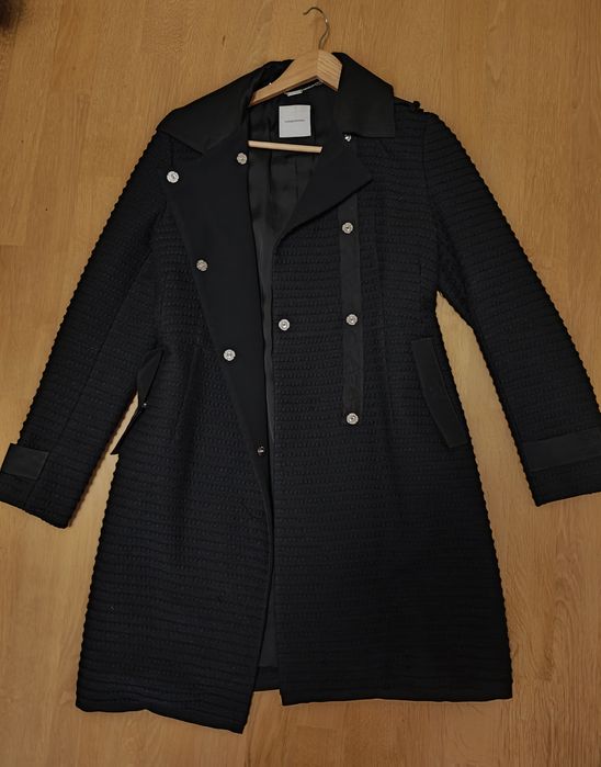 Пальто чорне Costume National