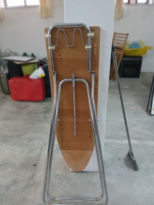 Tabua de passar a ferro para profissionais