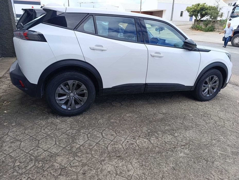 Peugeot 2008 1.2 Puretech Allure