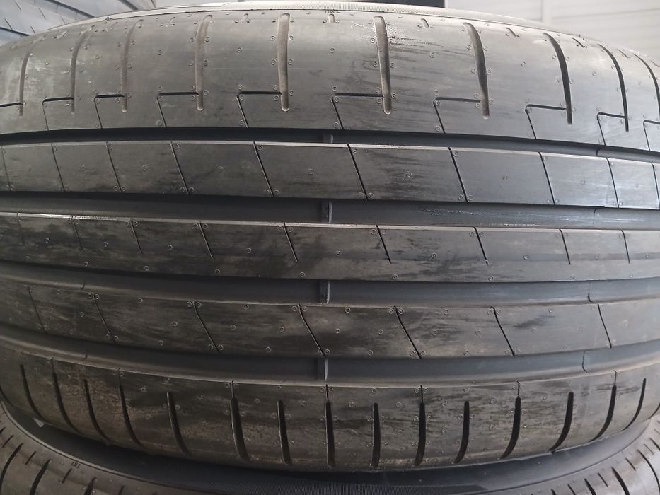 Літні Шини БВ 275/50 R20 Pirelli P Zero   Склад