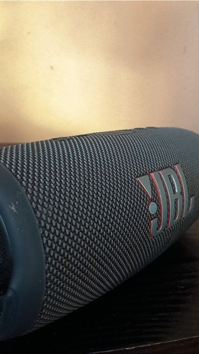 Jbl charge 5 com garantia