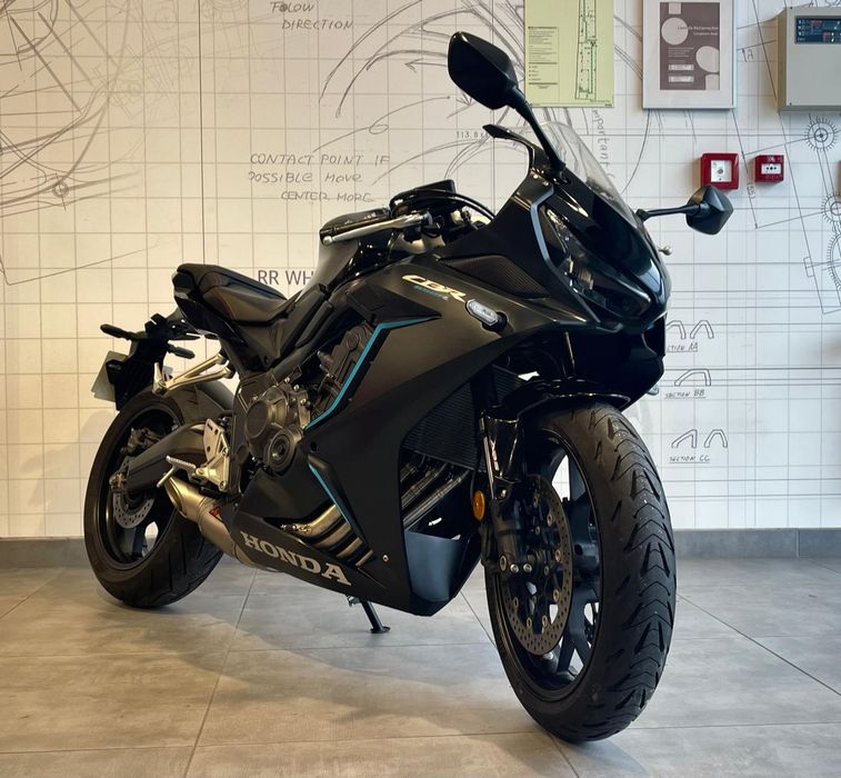Honda CBR  650R
