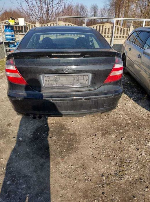 Zerzak tył mercedes w203 sport coupe lift z czujnikami kod 197