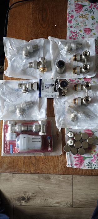 Sprzedam akcesoria do grzejników