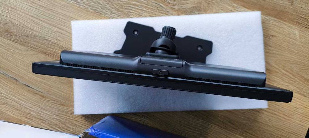 10-calowy przenośny odtwarzacz samochodowy z BT