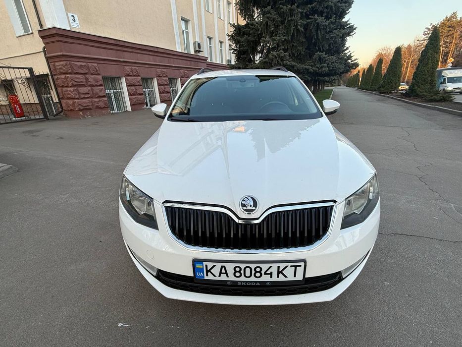 Продам своє авто Skoda Octavia 2014
