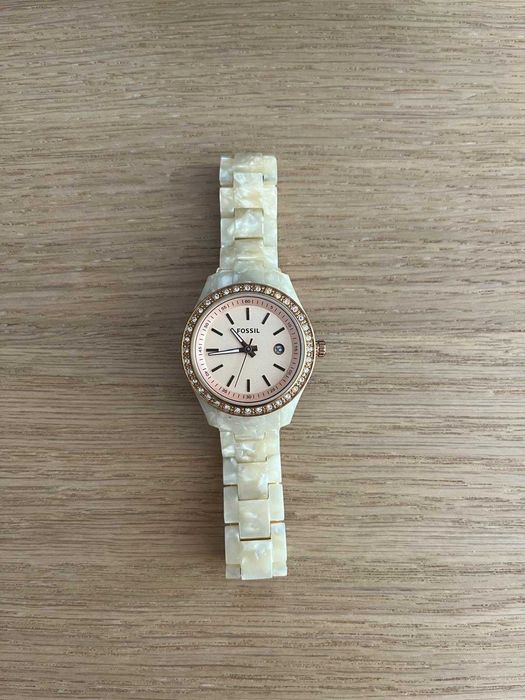 Relógio Fossil analógico com lata