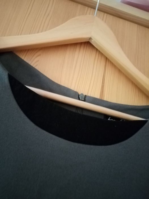 Szara elegancka sukienka 36