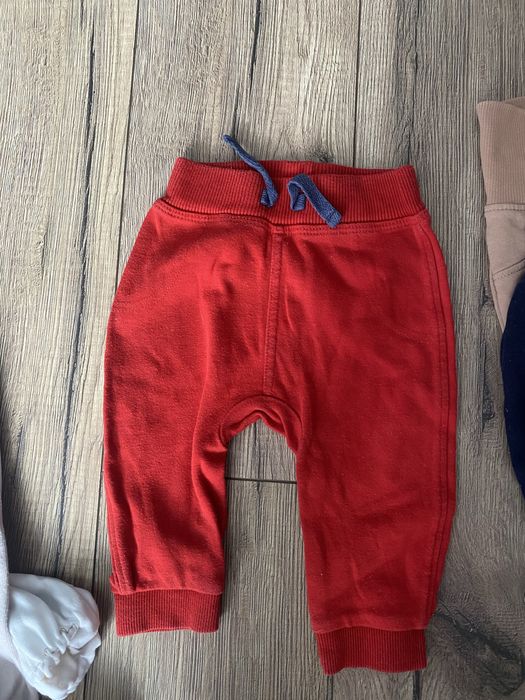 zestaw spodenek dla niemowlaka rozmiar 68