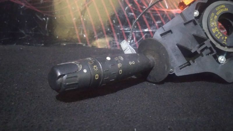 Manete Das Luzes Peugeot 406 (8B)