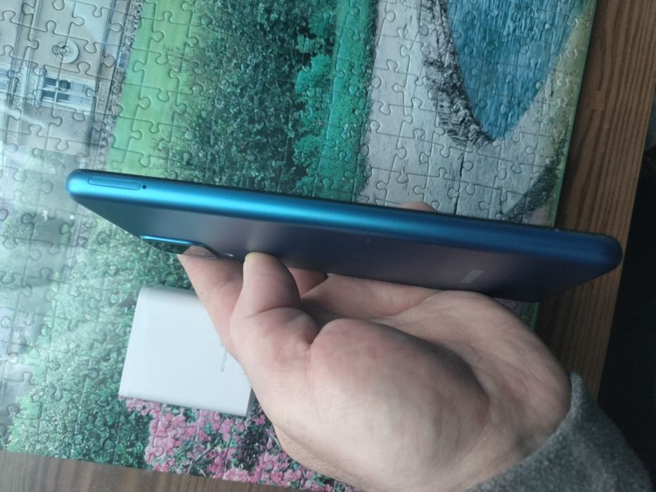 самсунг гелексі А12. 4/128gb гарний стан