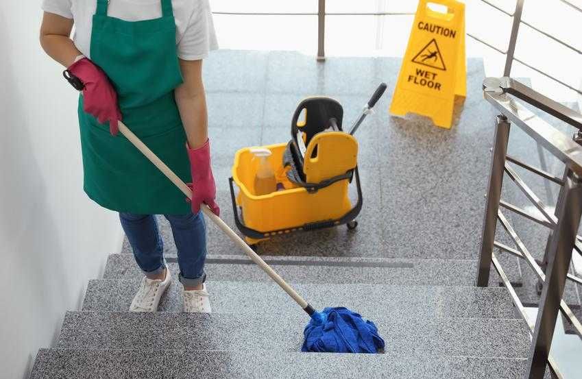 Sprzątanie klatek schodowych osiedli wspólnot mieszkaniowych kamienic