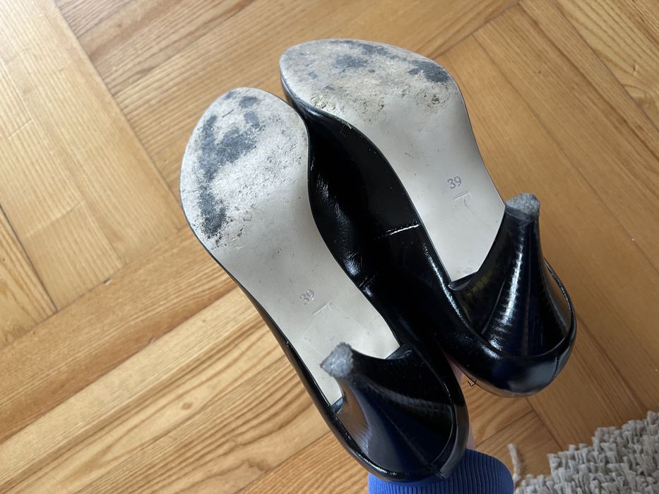 Szpilki skórzane czarne