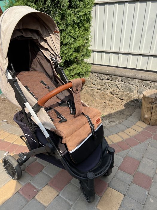 Прогулянкова коляска Carrello astra