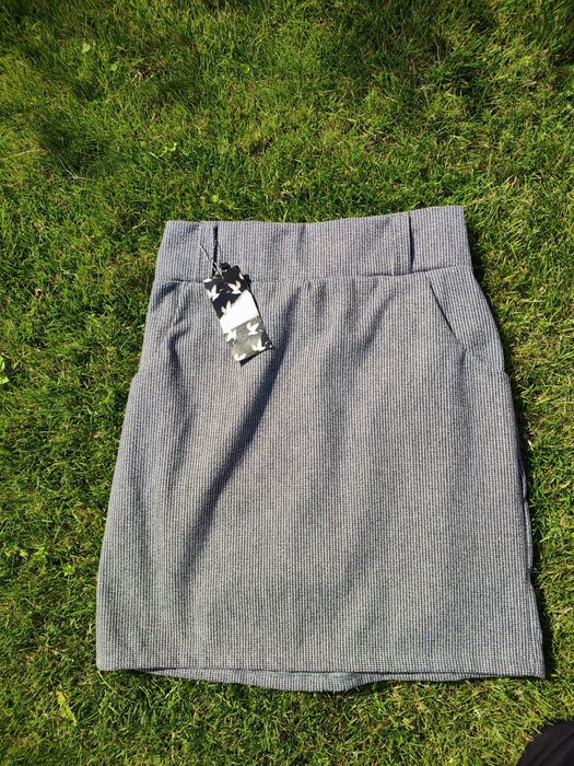 Жіноча тепла спідниця