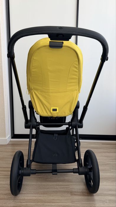Продам прогулянку Cybex Priam 4.0