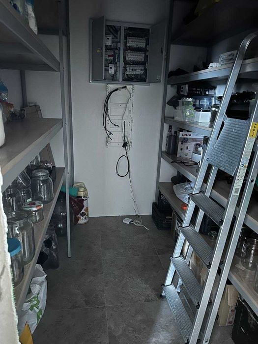 Продам сказочный домик на лужайке в селе Богдановка (Броварской р-н)