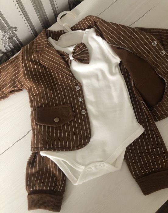 Святковий костюм