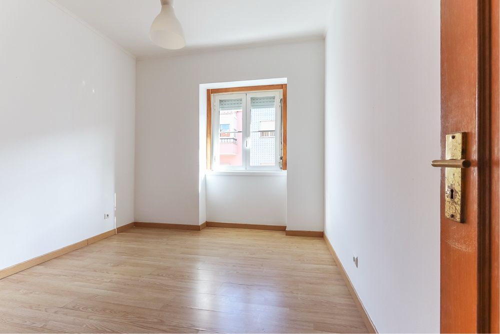 Quarto para Casal - Amadora