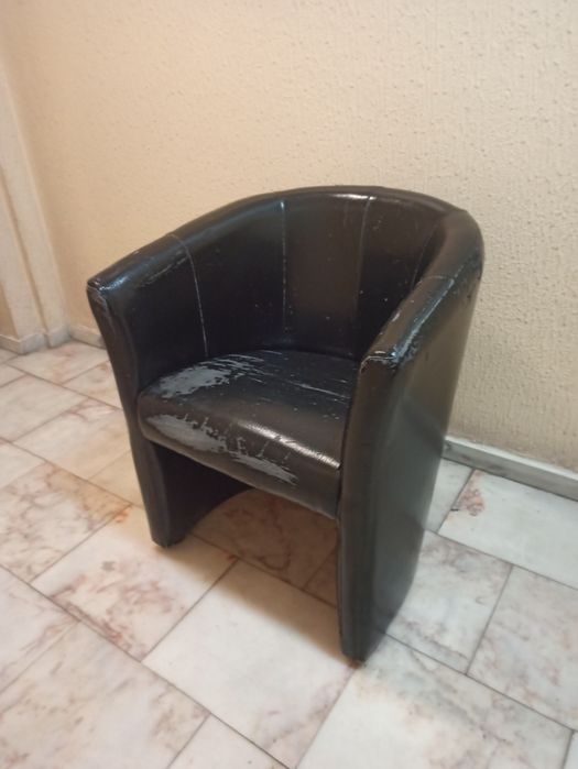 Poltrona em pele