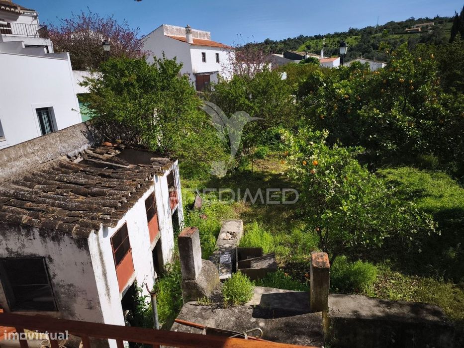 Paderne- oportunidade de investimento no centro de Paderne