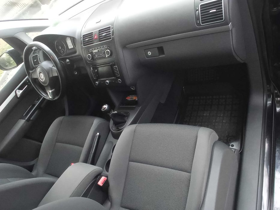 Sprzedam VW Touran , NOWE OPONY ZIMOWE