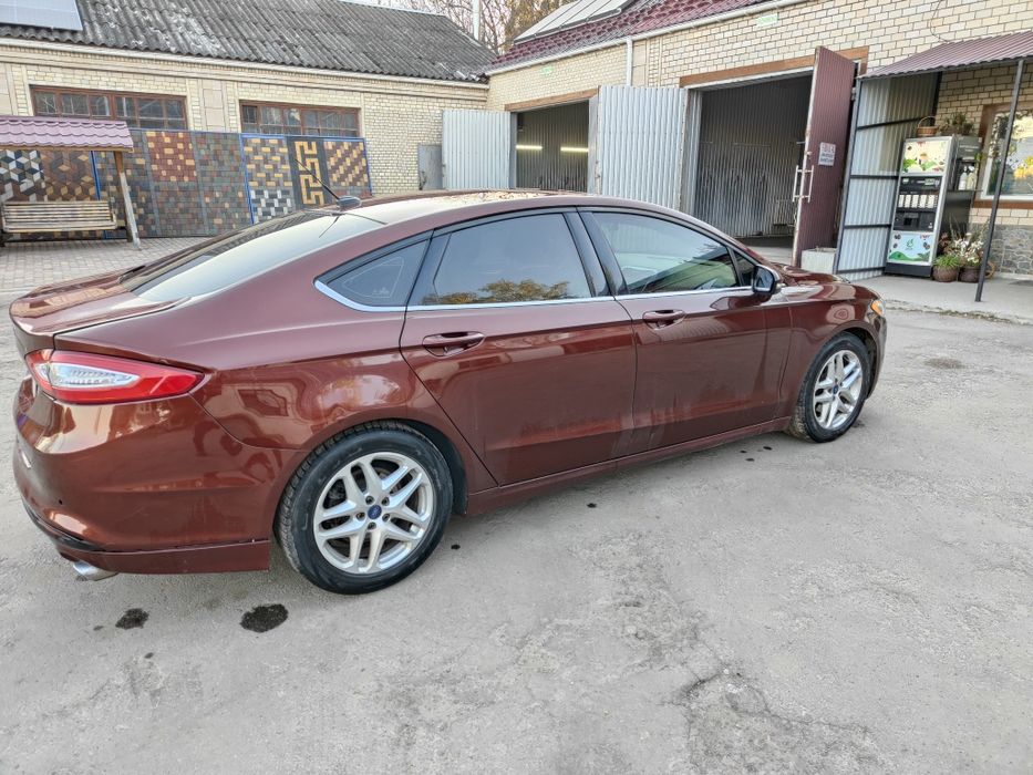 Продам Ford Fusion 2015 рік 2.5 GBO