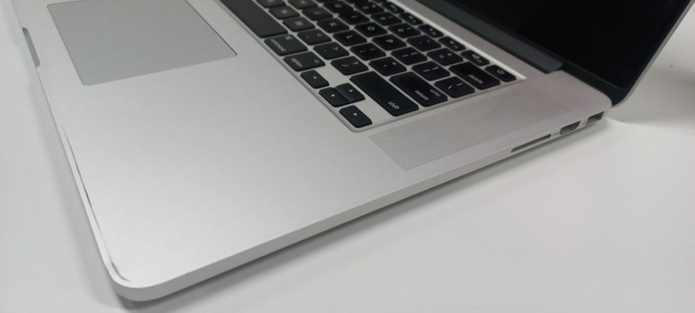 Apple MacBook Pro 11,2 A1398 (15-inch Mid-2014) Big Sur macOS