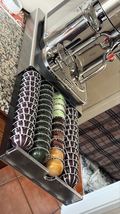 Máquina De Café Nespresso Vertuo Creatista Stainless Steel Sage